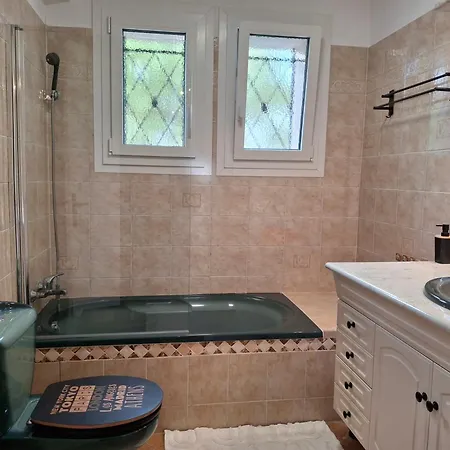 Appt 83m2 Rez De Jardin Dans Parc Privé Balcon Vue *